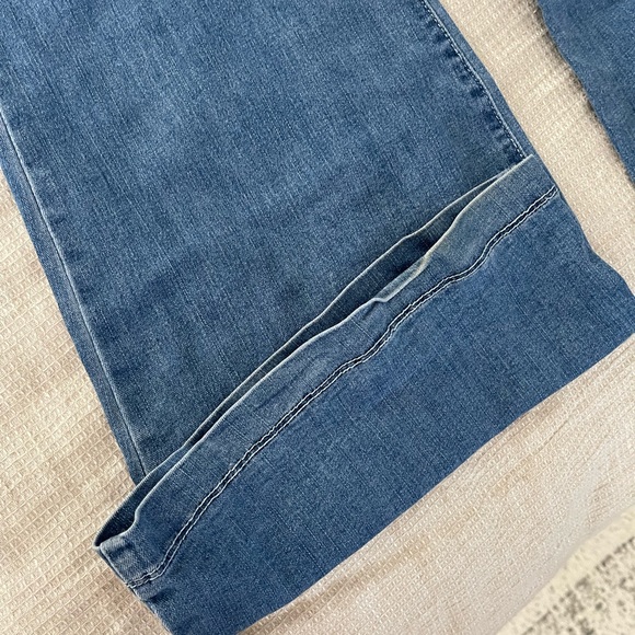 Vici bell bottom jeans - Picture 4 of 7